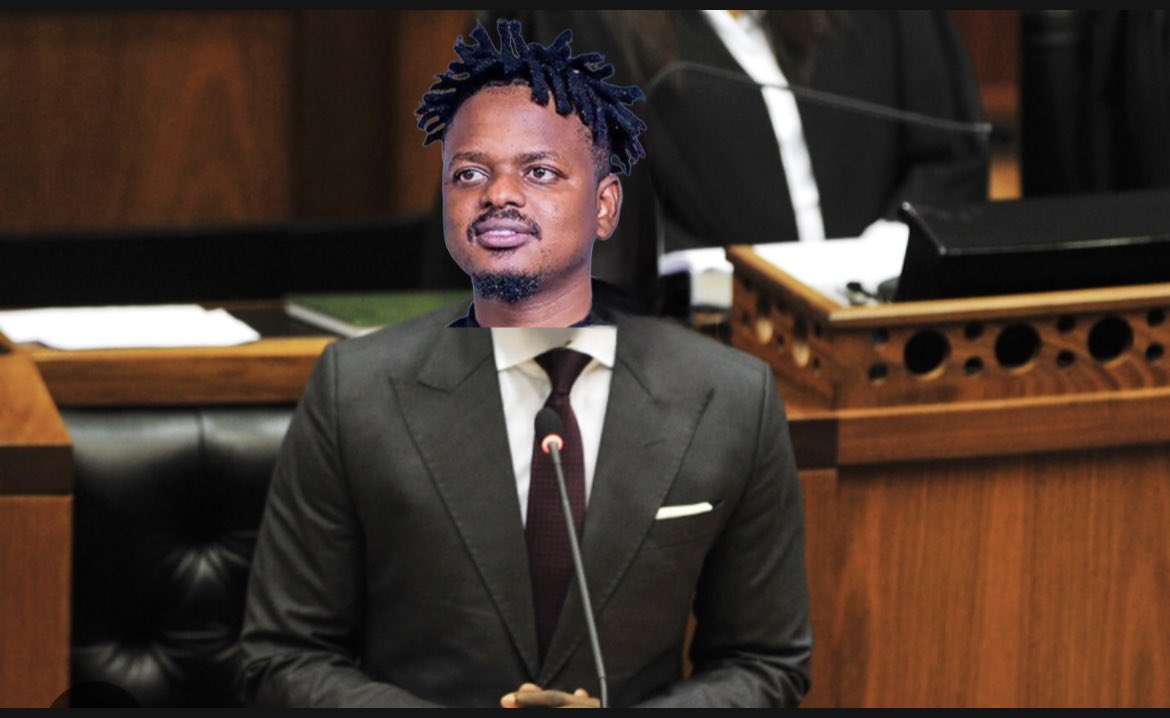 ChrisExcel102's tweet photo. MacG patiently waiting for Chief whip in parliament to give him a chance to speak so he can ask Mbalula 

“DID YOU and Somizi SMASH !!🍑” 😭 https://t.co/mi3HeHTzRN