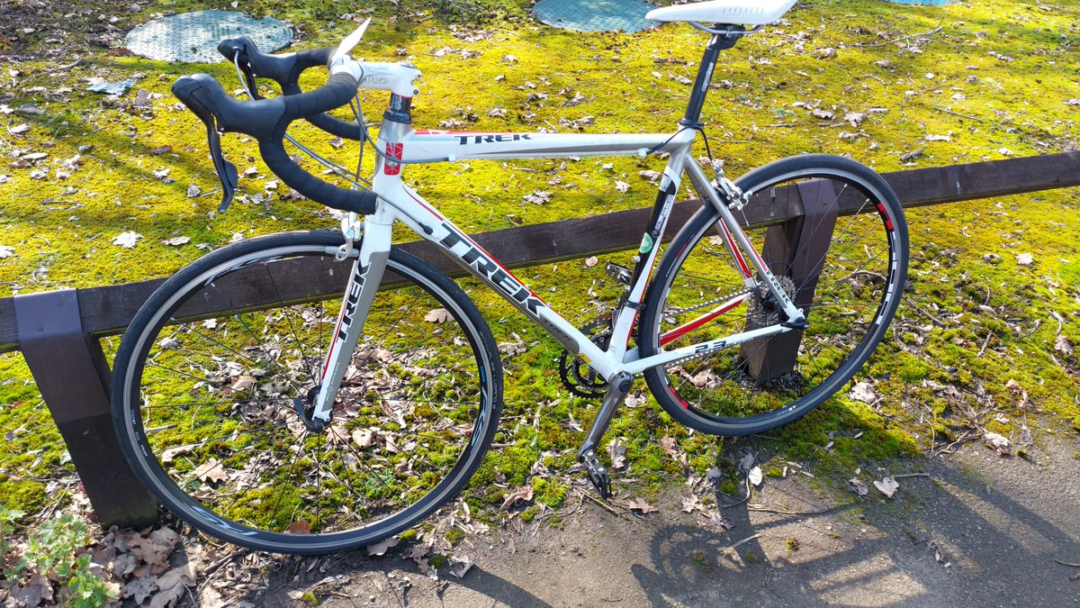 CycleCircle1's tweet photo. 8 days to go until the next Affordable Refurbished Bicycle sale.  Here's our 'Bike of the Day' - a beautifully refurbished Trek road bike £200.  See you at Goldwyn School (TN23 3BT) on Saturday 16th March https://t.co/WUAYrnpFyI