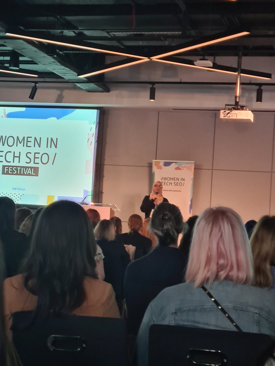 AngieRoo14's tweet photo. #WTSFest the woman, the myth, the legend @areej_abuali
Our superstar who brings us all together ❤️ https://t.co/rqXCEHkav5