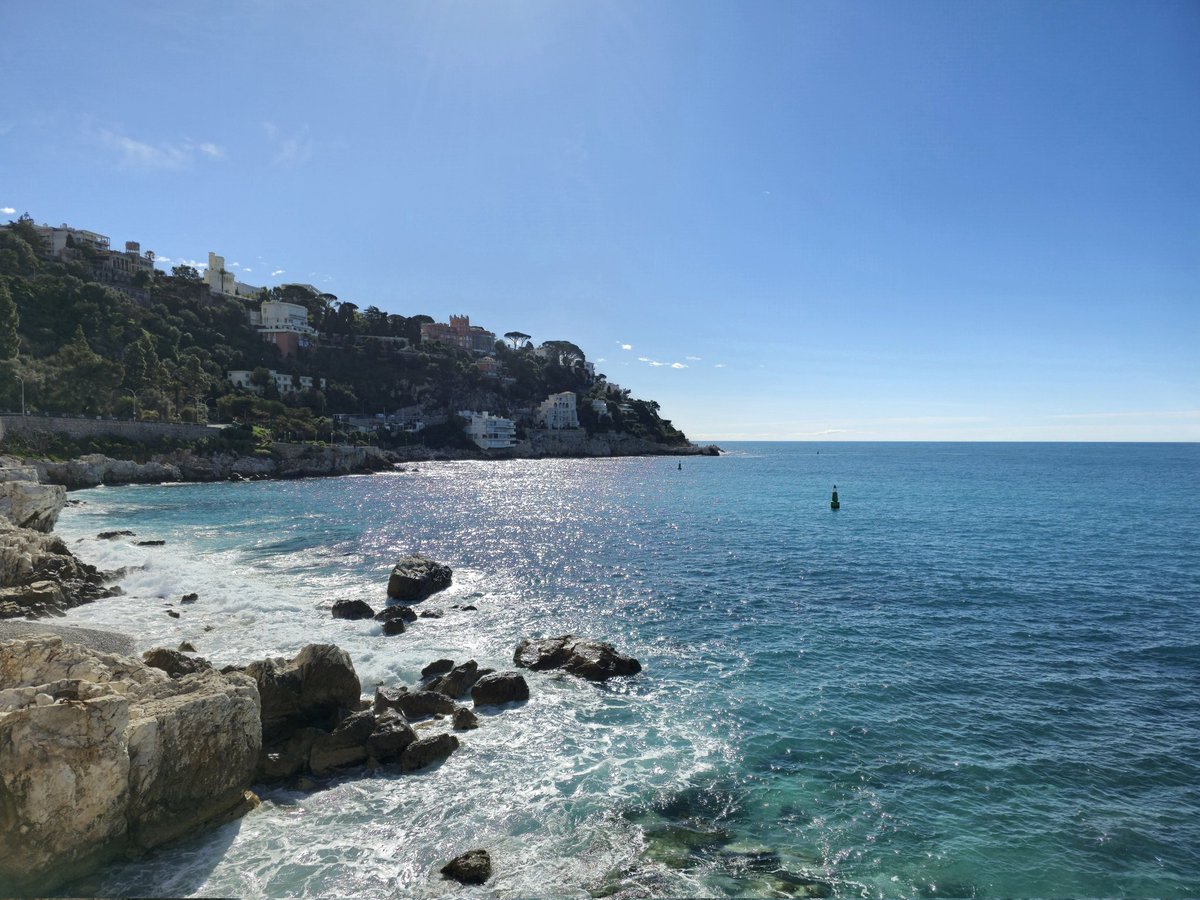 cd_land's tweet photo. Profitez en cette fin de semaine des derniers rayons de soleil avant le retour de la pluie ce WE !
#BonWE #Nice06 #PortdeNice #MontBoron #CotedAzurFrance #ExploreNiceCotedAzur #NaturePhotograhpy #ILoveNice https://t.co/Jk20mcCMSM