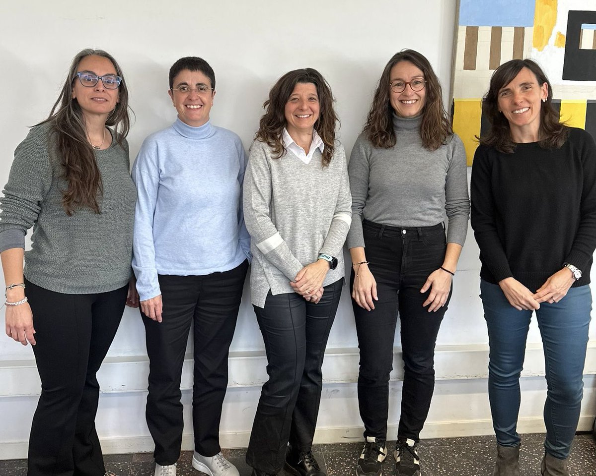 Facultat de Ciències (@udgciencies) on Twitter photo Per a l'equip de deganat de la FC, cada dia és el nostre dia! 💼💪
Celebrem totes les dones treballadores que desafien barreres i brillen en cada tasca a la <a href="/univgirona/">Universitat de Girona</a>. Juntes som imparables. #DiaDeLaDona #8M Per a l'equip de deganat de la FC, cada dia és el nostre dia! 💼💪
Celebrem totes les dones treballadores que desafien barreres i brillen en cada tasca a la <a href="/univgirona/">Universitat de Girona</a>. Juntes som imparables. #DiaDeLaDona #8M