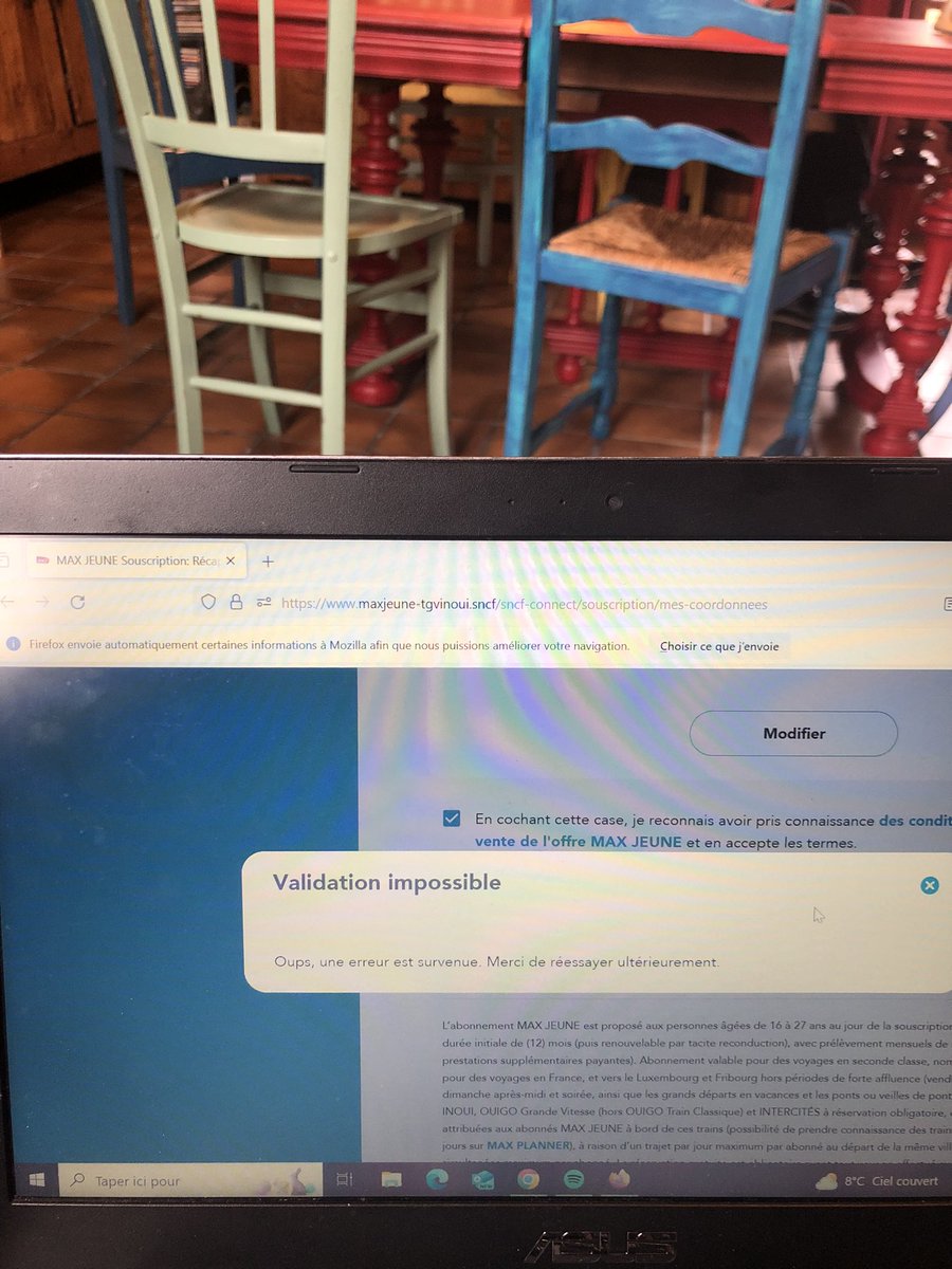 errbmah's tweet photo. @SNCFVoyageurs J’ai tenté avec ce navigateur et d’autres. J’arrive à accéder au site une fois sur quatre et quand j’y arrive j’obtiens ce message au moment de valider mes coordonnées. Cela fait déjà 4 jours que je tente ! 
@SNCFVoyageurs https://t.co/BuYYN4z7xG