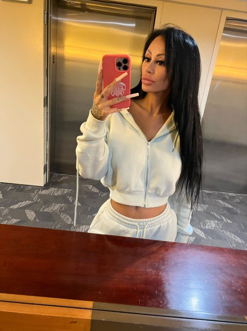 I&rsquo;m alive. https://t.co/dcQq4E2s9H<a href="/tag/nakednews"class="tags"><span>#nakednews</span></a><a href="/tag/nakednewslife"class="tags"><span>#nakednewslife</span></a>