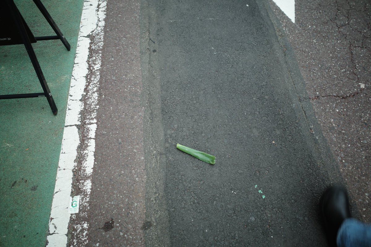 kamainfo's tweet photo. 2024.03.01

目黒銀座
葱落ちてました

#richo #richogr #gr #gr3 #grsnaps #grのある生活 #中目黒 #目黒銀座 #葱 #散歩 https://t.co/DVrps2HBS6