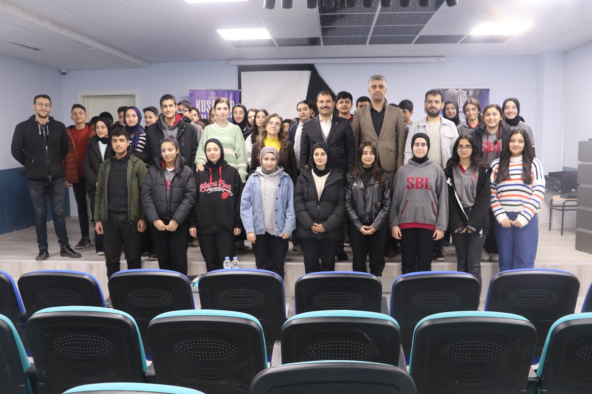 surkav_urfa's tweet photo. Kuşaklar Buluşmasının 36. ncısı Eğitimci ve Yeşilay Şanlıurfa Şube Başkanı Aziz ÇİFTÇİ’nin, Sosyal Bilimler Lisesi öğrencileri buluşmasıyla gerçekleştirildi. https://t.co/TvdcoSAz2R