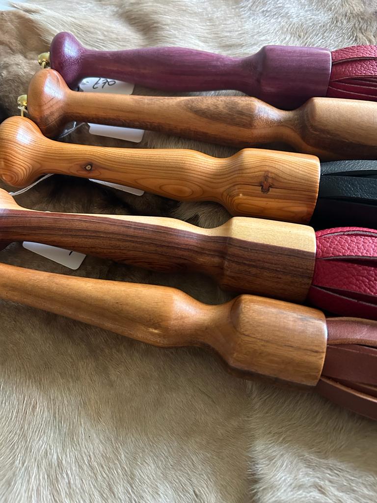 BignBuffBespoke's tweet photo. There's something magical about working with wood. It's not just the act of crafting with your hands; it's the connection to nature that each piece brings.
Find our products at SWAMP on the 10th March.
@SWAMPinBristol
#leatherwork #leathertools #handmade #handtooled #leather https://t.co/nih5GBe7ya