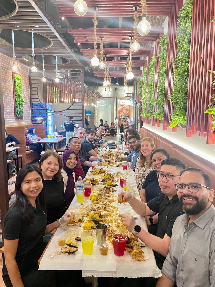 Business insights and Boodle Fights! 🦀 From the UK, we welcomed @GenuitGroup Managing Director of WMS, Steve Durdant-Hollamby, finance wiz Joe Strong, and HR Director Kate Taylor. After a successful townhall meeting, our team enjoyed a delicious Boodle Fight! #TeamEvent