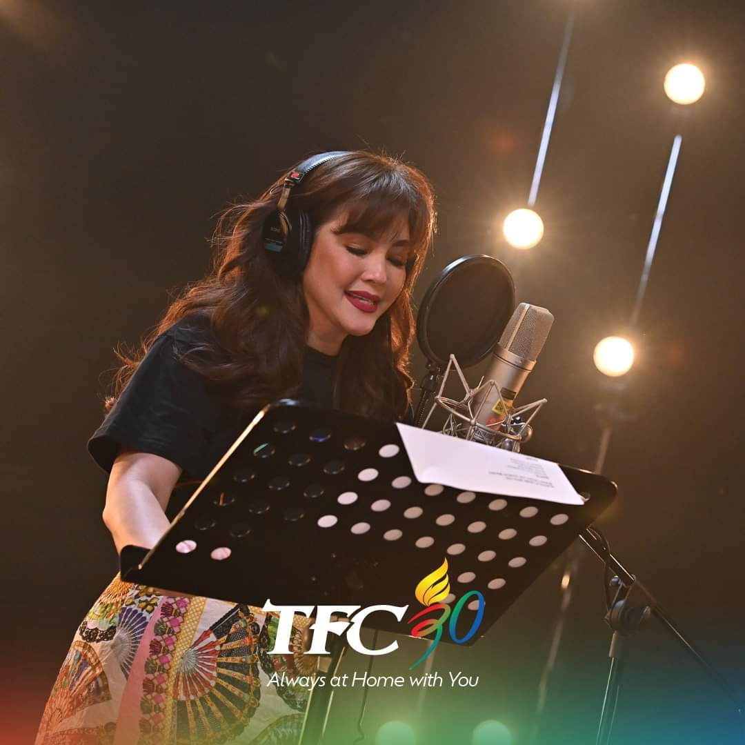 regineislayp's tweet photo. Mamaya na pala to hihi excited na ako for our Queen Regine πΈ
#RegineVelasquez
#HappyPlace
#AlwaysAtHomeWithYou
πΈ by @KapamilyaTFC https://t.co/5J4poFqS8b