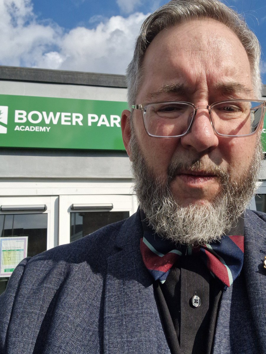 On Wednesday, GAU delivered three workshops to Bower Park Academy (@BowerParkac) in #Romford. Students and teachers alike gave Mike a great reception. #SharedEndeavourFund #GAUworkshops