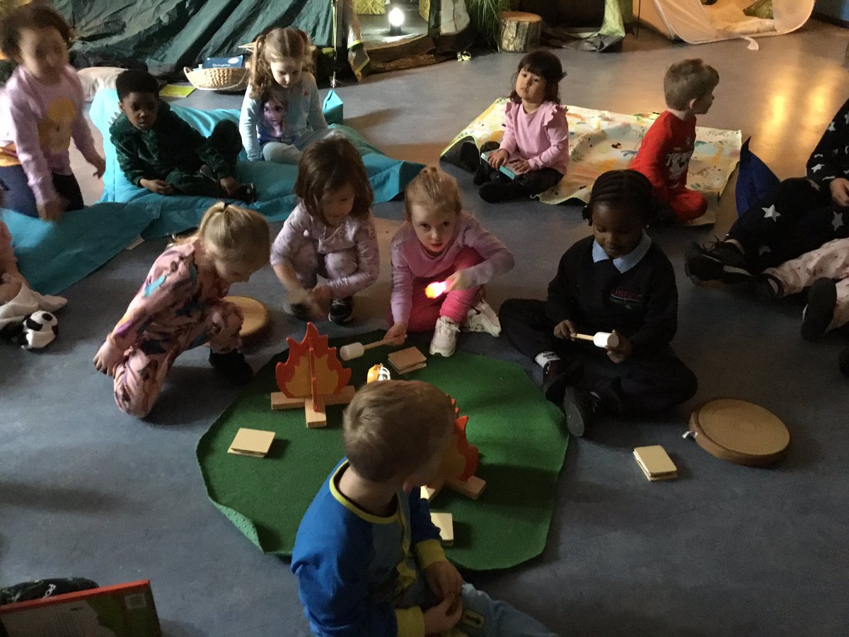 ListerinfN's tweet photo. Nursery enjoyed celebrating World Book Day. The theme this year was bedtime stories. The children were comfy and cosy reading their books by the campfire and in their dens. https://t.co/YvUP0EjohA