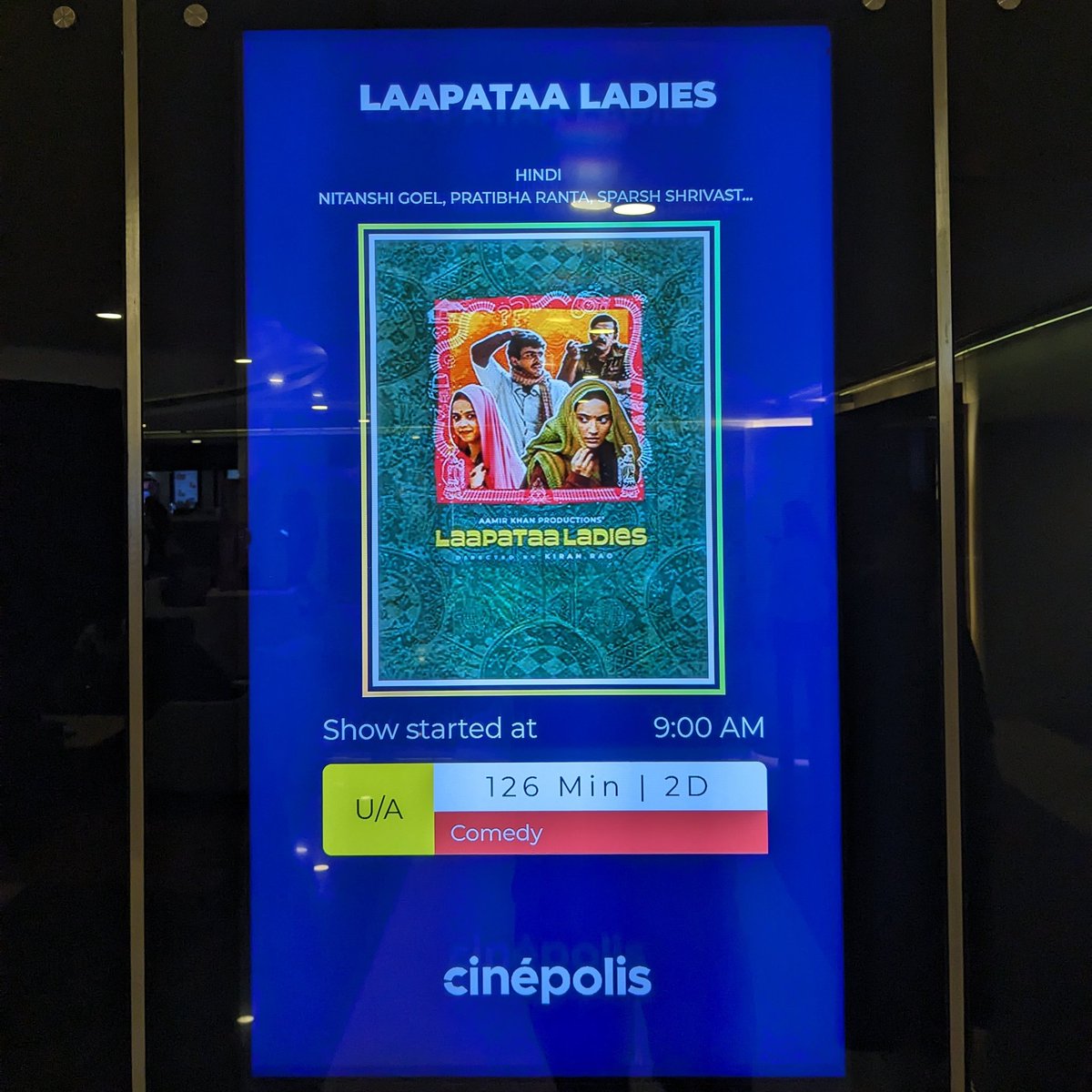 #LaapataaLadies is such a lovely film. I wanted to jump inside that giant screen and just hug every single character by the end. Bohot hi pyaari movie ekdum ❤️