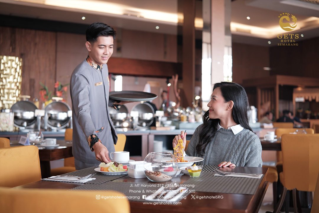 Hospitality should have no other nature than love.

More Info &amp; Reservation :
WA (024) 86400 500

#getshotelsemarang #staycation #hotelhitssemarang #hotelsemarang #jalanjalan #nginepmurah #hotel #fenixrestaurant #makanenaksemarang #kolamrenang