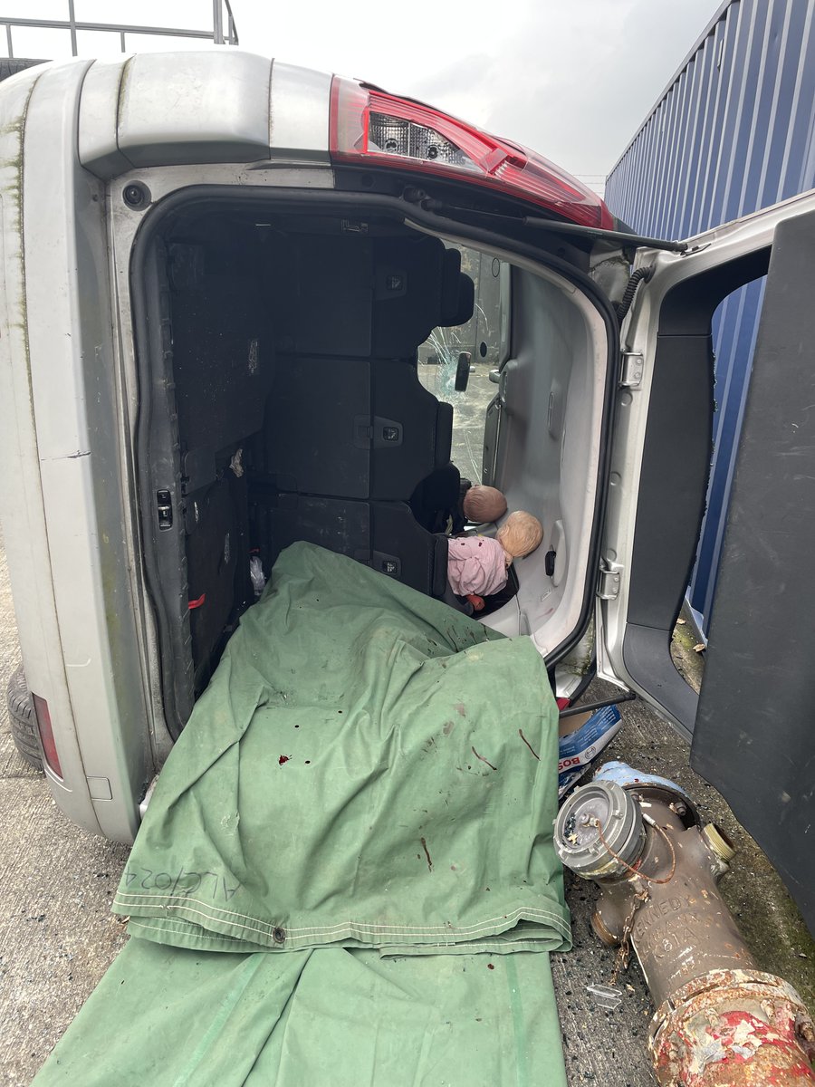 angcroucher's tweet photo. Fantastic day yesterday teaching paeds trauma to @EastEnglandAmb clinicians with an amazing faculty from @Magpas_Charity &amp; @EastAngliAirAmb. Huge thank you to them &amp; also USAF Alconbury for hosting us &amp; allowing us to work alongside your team &amp; learn collaboratively @EEAST_DLONC https://t.co/Hc8xicse7O