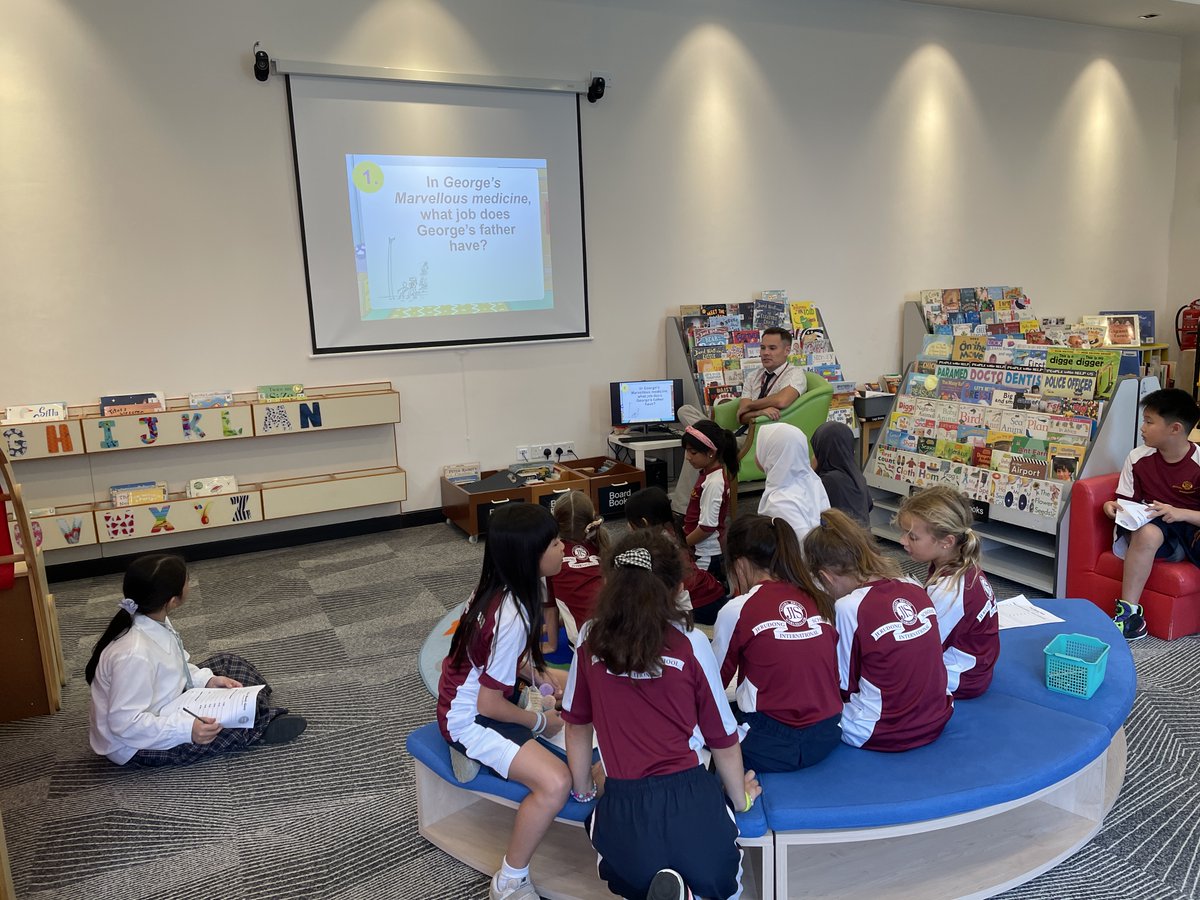 Junior_Library tweet picture