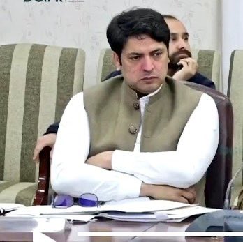 Nepotism کے خلاف کارکن بول رہا اور کوئی سُننے والا نہیں