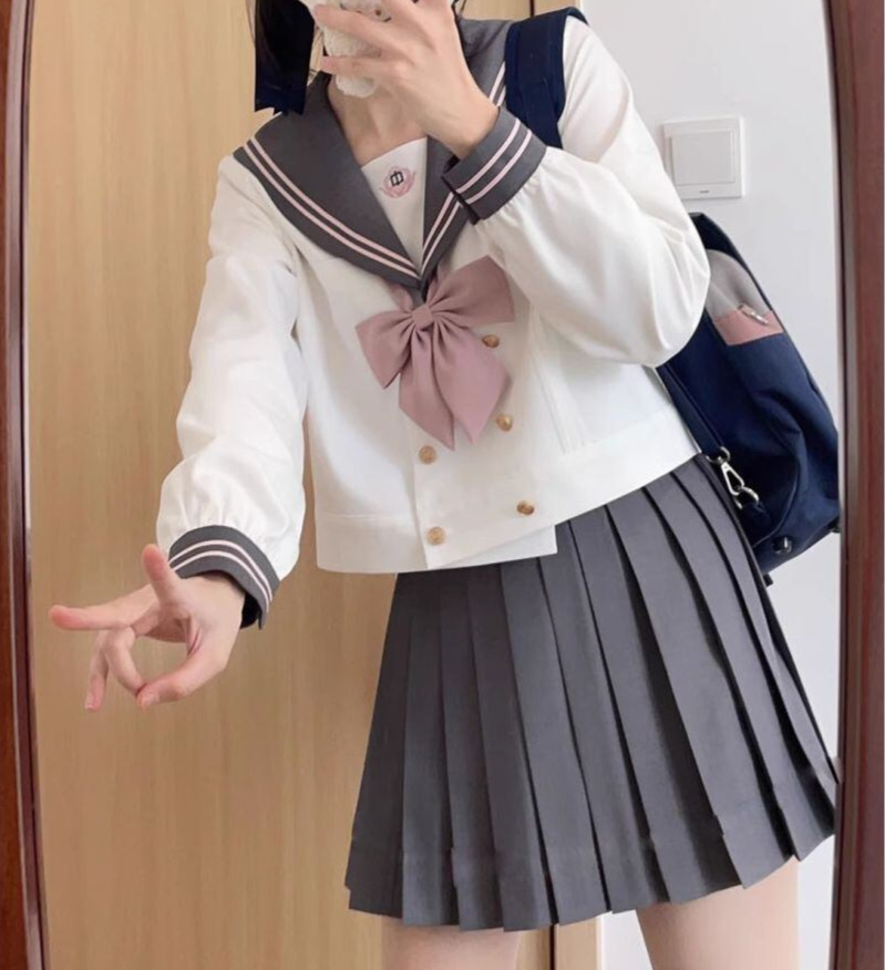 Maidens_Reve's tweet image. 💕Maiden's Rêve
    プレゼントキャンペーン°˖✧

🎁ダブルブレストグレー襟セーラー服🎁
maidensreve.kawaiishop.jp/items/75792525

🎀参加条件🎀
→@Maidens_Reveをフォロー
→このツイートをRT

🎀締め切り🎀
　4月7日

❣長袖/半袖・サイズをコメント/引用RTで当選確率アップ❣