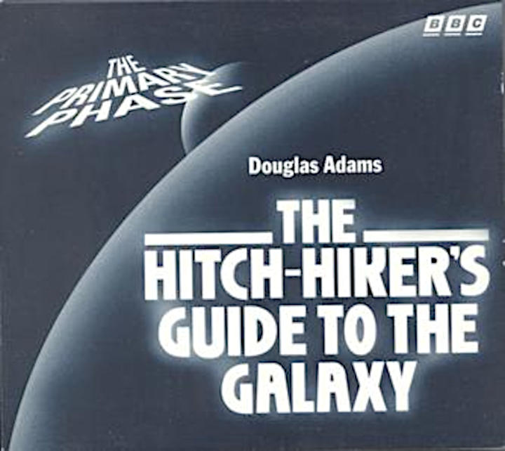 Dne 8.března 1978 byla na BBC Radio 4 odvysílána první epizoda  rozhlasové hry Douglase Adamse 'Stopařův průvodce po Galaxii'. Úspěch  seriálu podnítil Adamse k sepsání knihy.