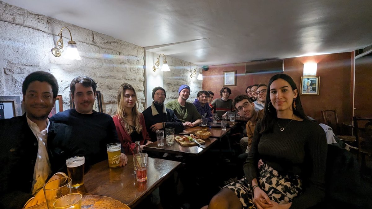 💜Hier soir à Paris, avec des nouveaux membres de <a href="/volt_france/">Volt France 🇫🇷</a> ainsi que nos amis du <a href="/PRG_75/">PRG | Paris</a>, nous avons parlé des #Europeennes2024

#votevolt