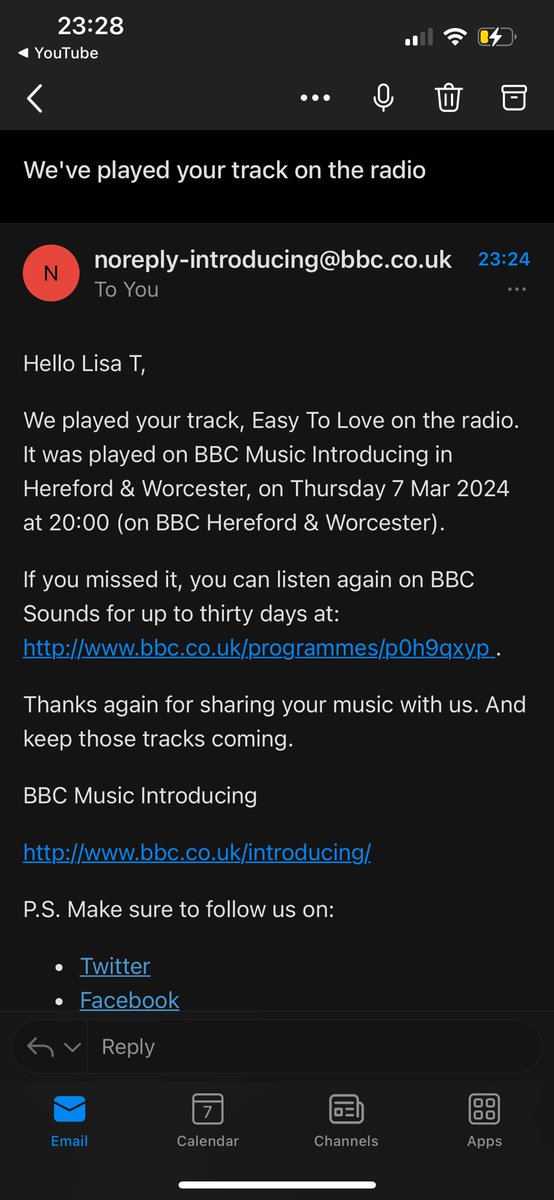 LisaTOfficial01's tweet image. Thank you @bbcintroducing for playing ‘The Best Kept Secret’ on last nights show and doing a full 5 minute feature on my journey in country music playing snippets from all my songs!! 😍 #grateful #bbc #bbcintroducing