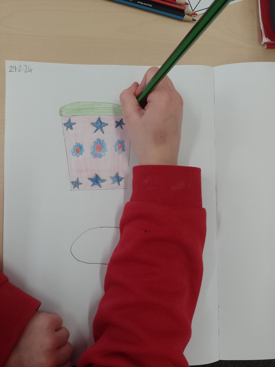 maybury_class4's tweet photo. This afternoon, we have been designing pots.
We will make them with clay next week and have been inspired by Millefiori glass 🎨 https://t.co/0ljxq20QBj