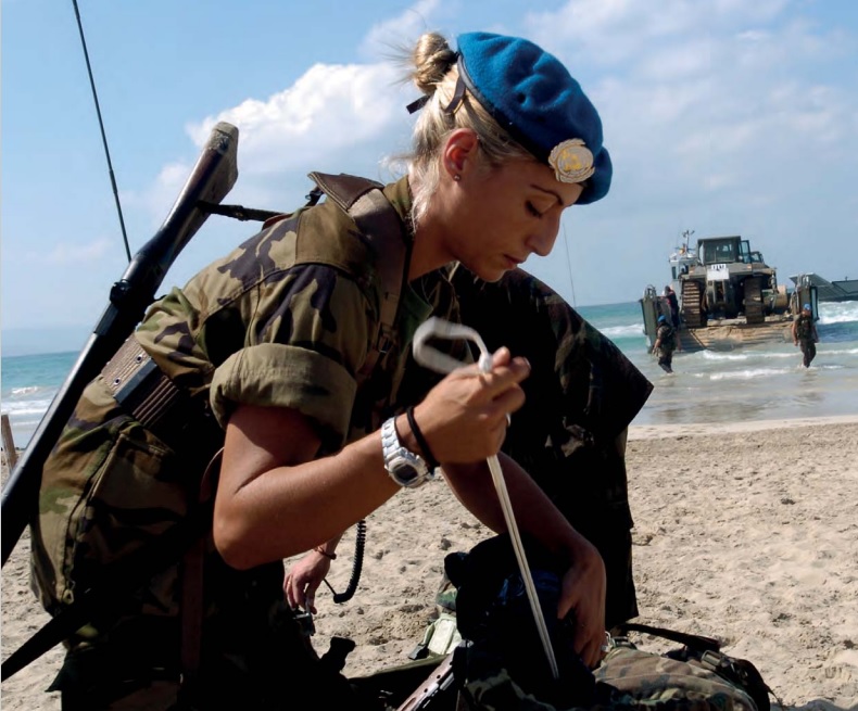 Hoy #8deMarzo nos sumamos al #DiaDeLaMujer .
Nuestro más sincero reconocimiento a todas las mujeres, y en especial a todas aquellas que desempeñan y han desempeñado su trabajo de forma admirable en el ámbito de la <a href="/Defensagob/">Ministerio Defensa</a>