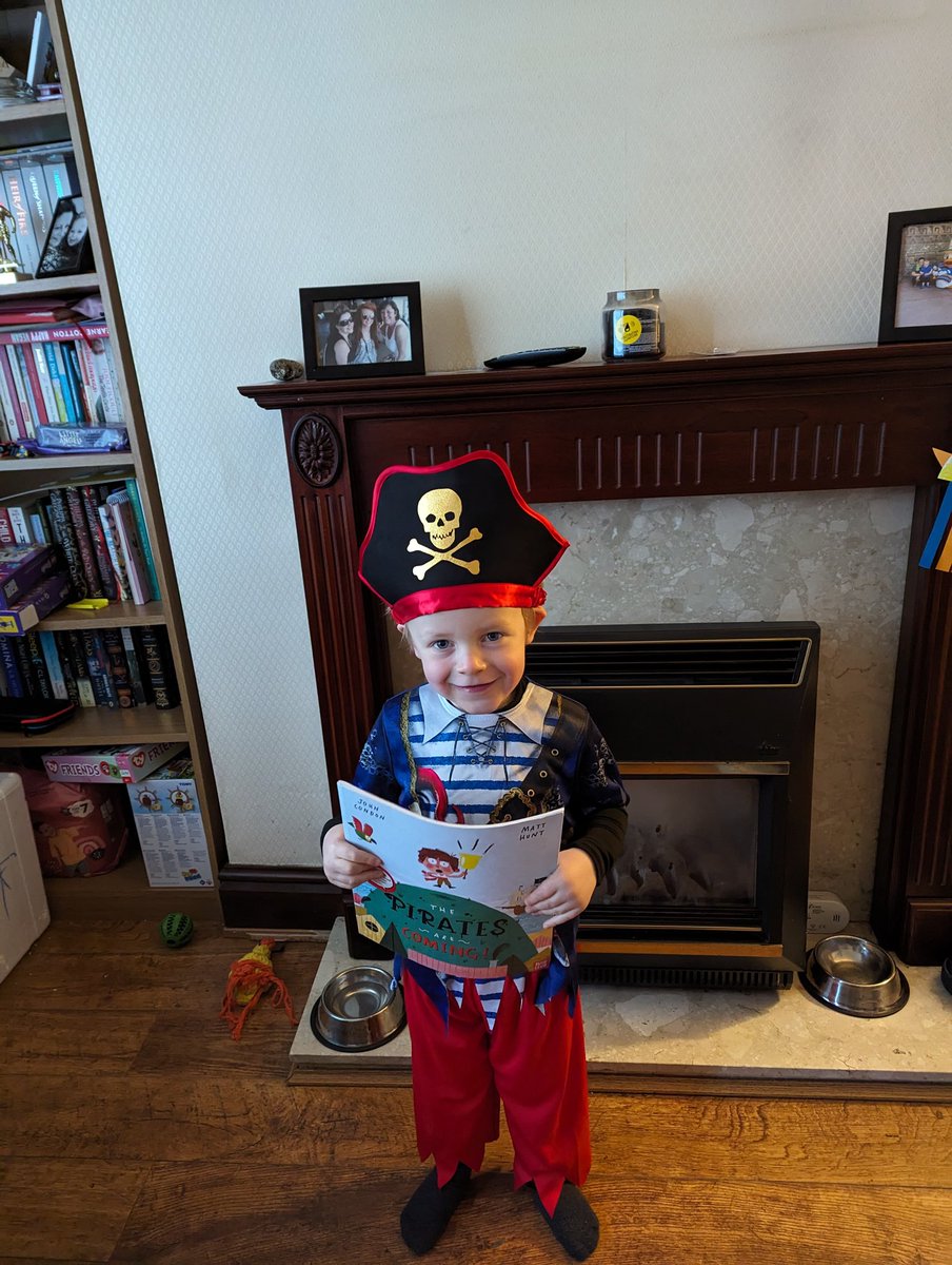 MummyLalaC's tweet photo. @MissHadfield1, the pirates are coming to world book day 😍😍 #littlebookworm #newfave @MrsHopwoodTA @mrsrhodes1104 @Inspire_Ashton https://t.co/Q4kELeAAkQ