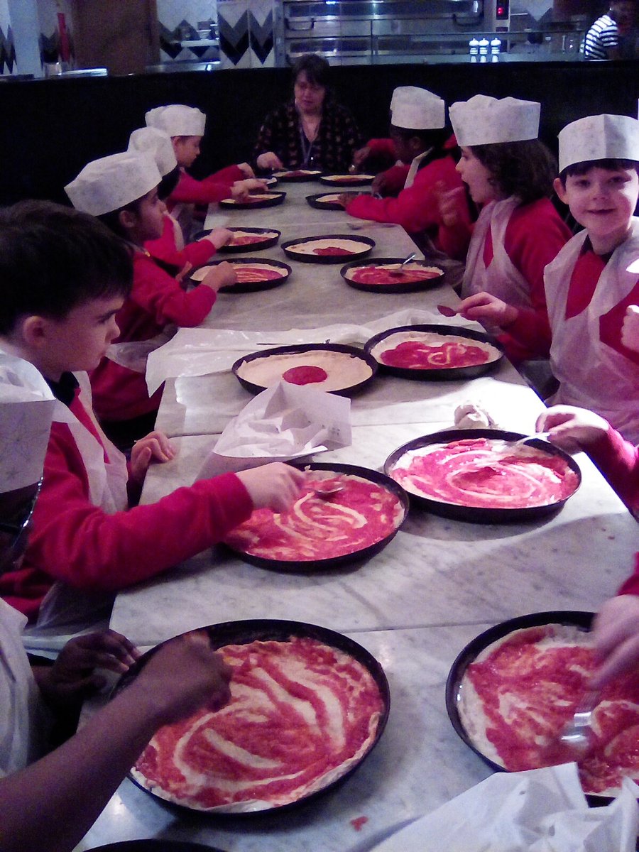 Year 4 had a fabulous trip to @PizzaExpress to design, make and, most importantly, eat pizzas as part of their DT work