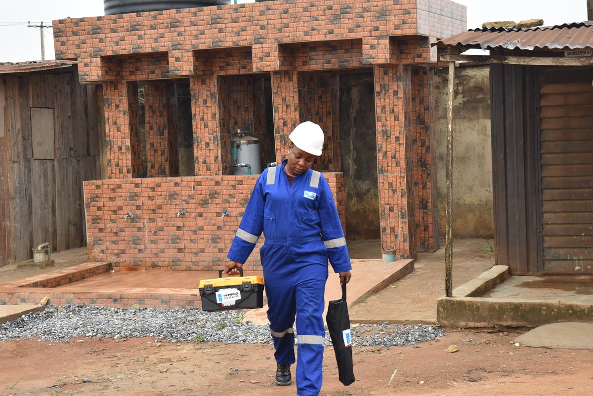 On this International Women's Day themed 'Invest in Women: Accelerate progress', we are spotlighting stories of the gender-transformative change we bring . Read Olajumoke's interview, a trained Local Area Mechanic under the @PepsiCo funded project 👉 bit.ly/3TaYLhY #IWD