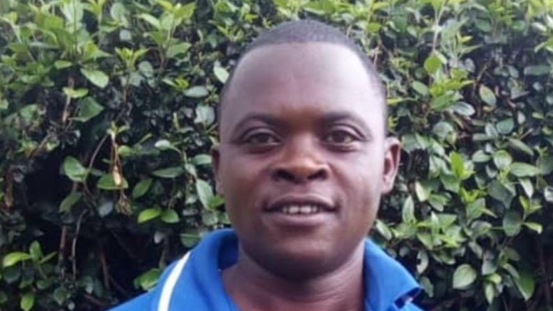 dzaneza's tweet image. Anselme Mutuyimana was murdered by the @RwandaGov on March 8th, 2019. He was an opposition leader &amp;amp; assistant to @VictoireUmuhoza.

Before his murder, he had spent 6 yrs in prison over politically motivated charges.
 
➡️ rwandanlivesmatter.site/#/victim/229
@PaulKagame

#Rwanda #KagameMustGO
