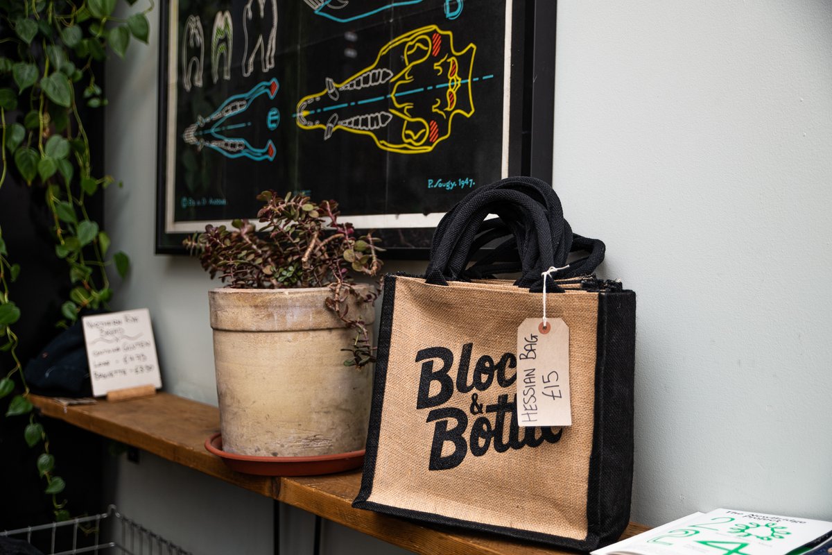 We cant let #NationalButchersWeek go by without a toast to our #GreenStreetPioneers @blocknbottle 🌟
Make sure to go give them a visit and keep an eye out for their shiny new #GreenStreet sicker in the window! 🥩🌿🍻
#Newcastle #SupportLocal #CraftButcher #CraftBeer