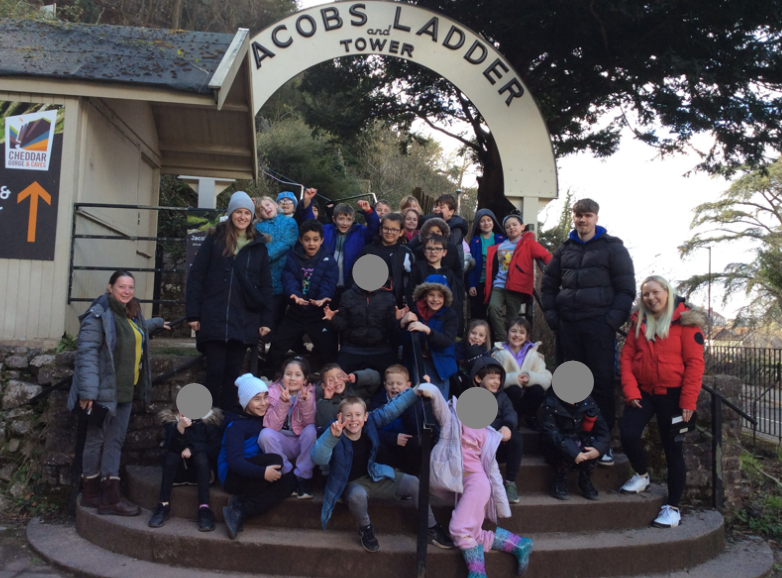 LittleStokePS's tweet photo. Year 3 had a fantastic time in Cheddar Gorge. We enjoyed a demonstration of some Stone Age survival skills then visited a cave where we saw Cheddar Man's skeleton. Later, we walked up 274 steps to the top of Jacob's Ladder! It was hard work but worth the view! #LSPSlearning https://t.co/R4mKym8fTM