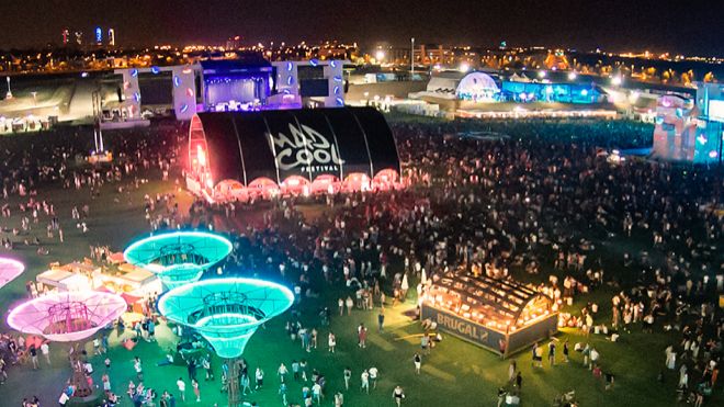 Termino mi reflexión con el top 3 de los festivales menos desigualitarios, encabezado por el Primavera Sound (69% hombres, 31% mujeres), el Mad Cool (71% hombres, 31% mujeres) y el Zeidfest (76% hombres, 24% mujeres).