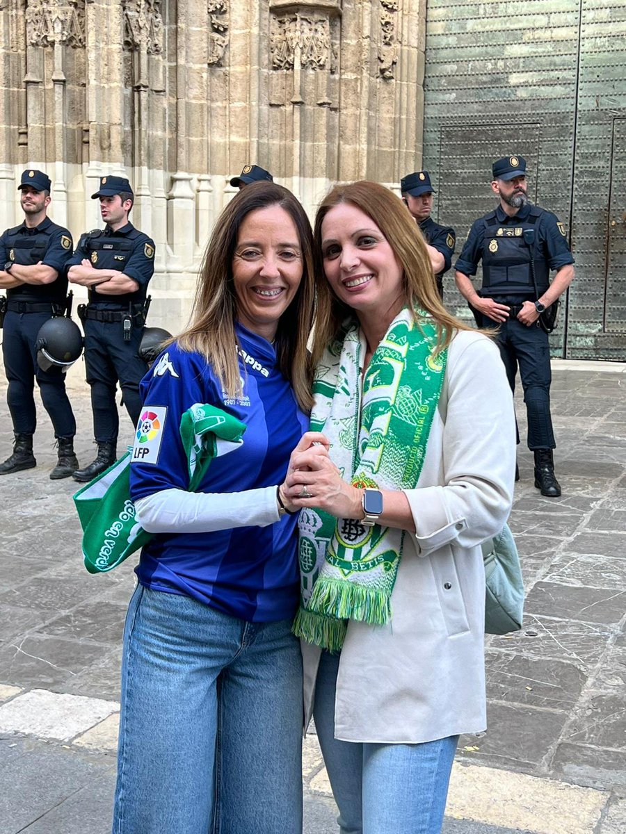 vanetryana's tweet photo. @RealBetis #SemanaMujerBética De vuestra parte 😘 https://t.co/K6piVBnGC2