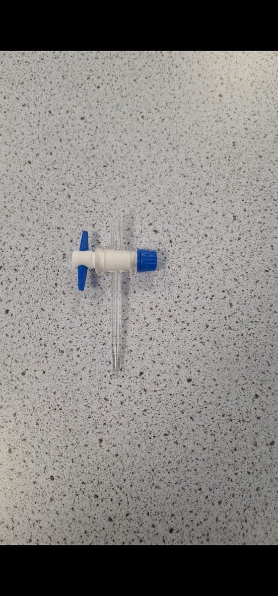 daveykai2007's tweet photo. #techognition, you wonder what happened to the burette, so you ask the question. Guess what the answer was. It just fell off, sir. #timstar #preproom #unison https://t.co/OaDaSn9DCj