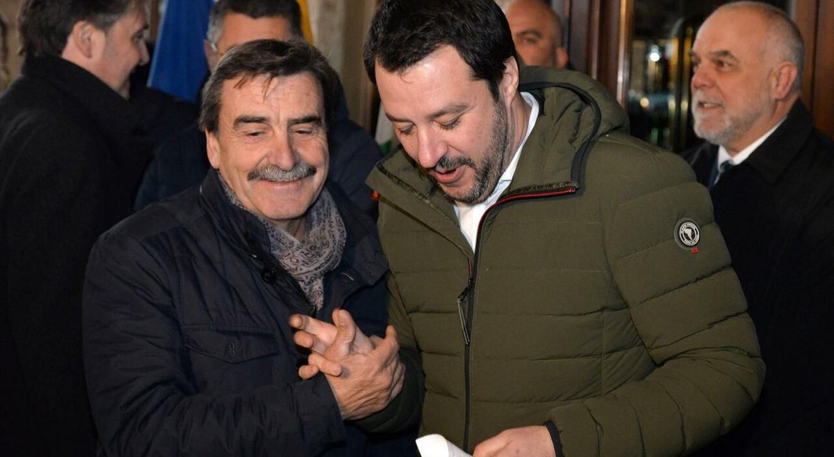 L'europarlamentare Gianantonio #DaRe è stato formalmente espulso dalla #Lega, dopo 42 anni di militanza, per aver definito Matteo #Salvini "un cretino" 

<a href="/ultimora_pol/">Ultimora.net - POLITICS</a>