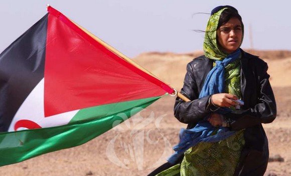Hoy rendimos homenaje a las mujeres saharauis que cayeron mártires, secuestradas, encarceladas, desaparecidas, víctimas de la represión, tortura y secuestro, resistentes y valientes mujeres en el exilio, firmemente decididas a continuar su resistencia y su lucha hasta la victoria