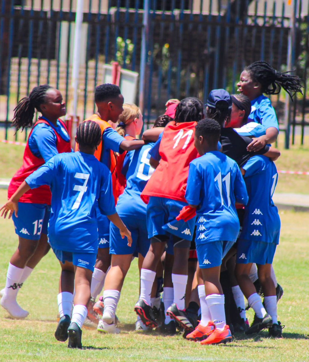 JVWGirlsFootbal's tweet photo. It’s the weekend!! 🙌🏻💎

#wearejvw #jvwdevelopment https://t.co/lDmfJDI3yR