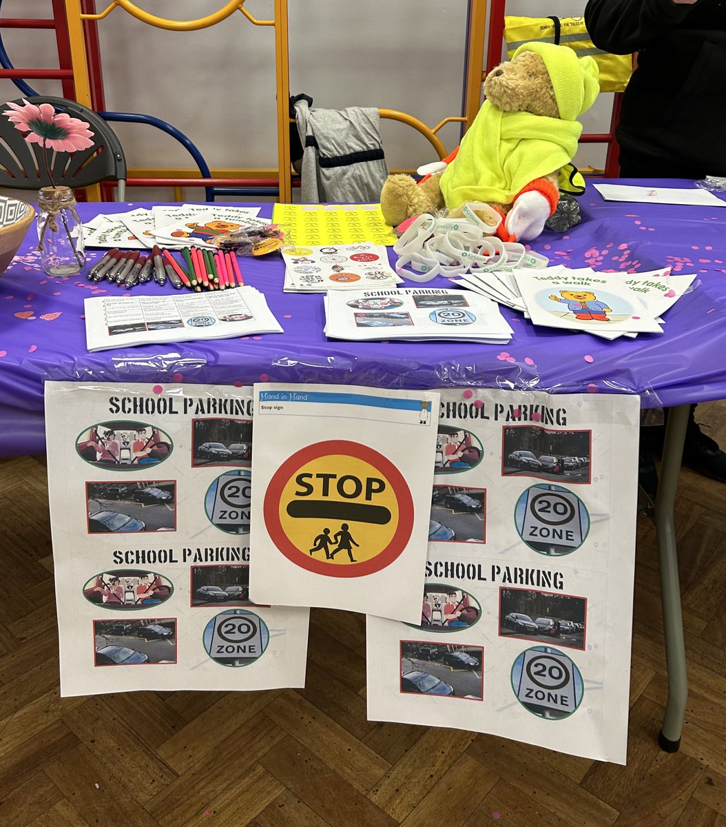 Toni0750's tweet photo. #InternationalWomensDay at @dwca_tweets 

#RoadSafety networking and engagement 
@TeamModeshift https://t.co/TuEkbM3I2f