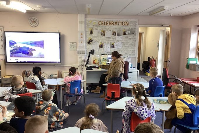 LodgeDitton's tweet photo. We all had a great time yesterday, celebrating World Book Day. Our favourite part was when a different teacher came to read to us and then the older children shared a book with the younger children. 📖 😀 https://t.co/VM9aFsOlAu
