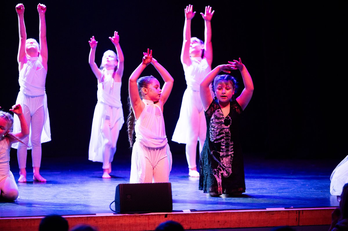 We all had a great time at this week's SSP Dance Festival Thank you to all schools who performed, to @klcornexchange staff for their support and the Parents/friends who came to watch and to @Ian_Burt for capturing the event. @YLPSport @TheLynnNews @NorfolkSchGames @ActiveNorfolk