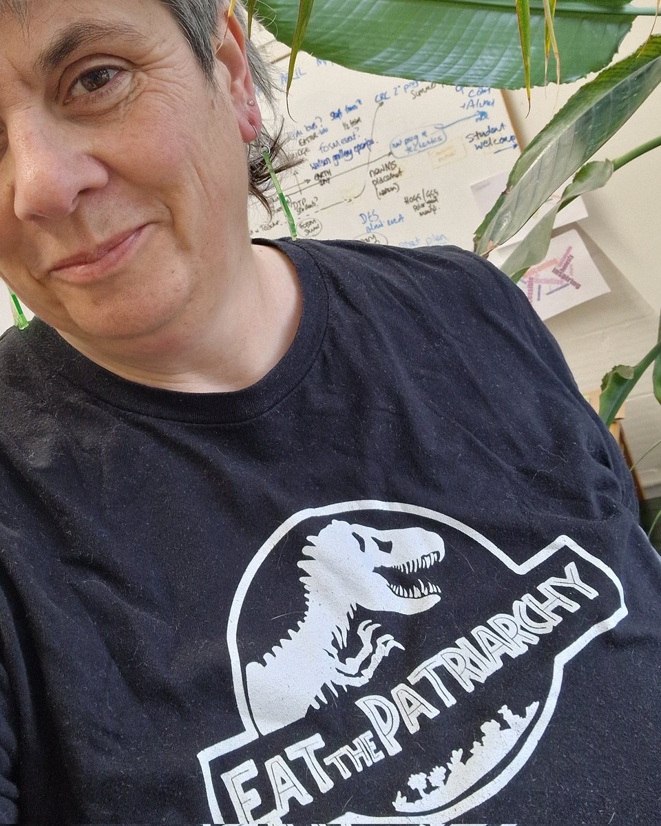 At the glorious intersection of #FossilFriday and #InternationalWomensDay #EatThePatriarchy 🦖