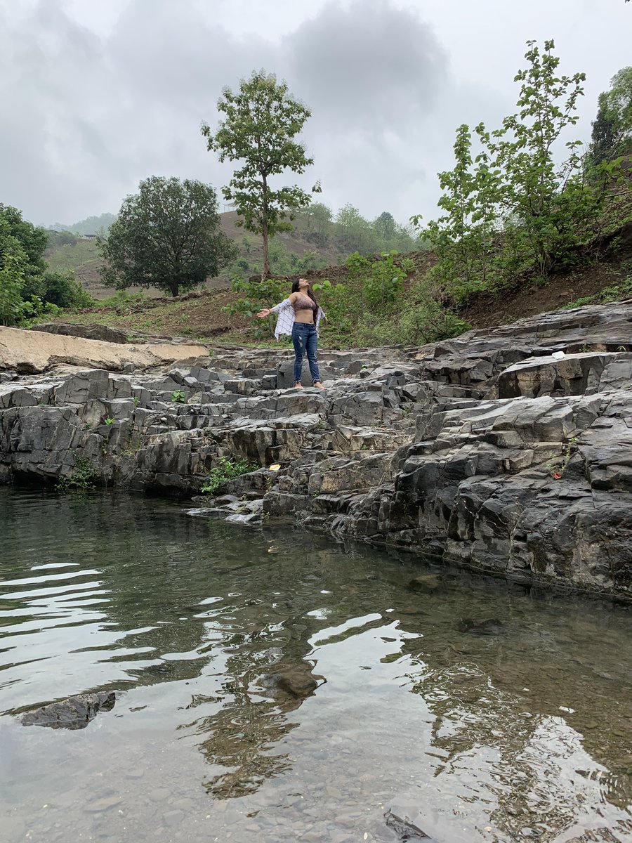 tinyurl.com/4ysx5kvk

Zarwani waterfall 

#travelrahee
#shelivedingujarat
#shelivedinindia
#gujarattouristguide #gujarattourism #gujarat #vibesofgujarat #wahhgujarat  #exploringgujarat  #gujaratmitra #reelschallenge #reelsdaily #reelslove