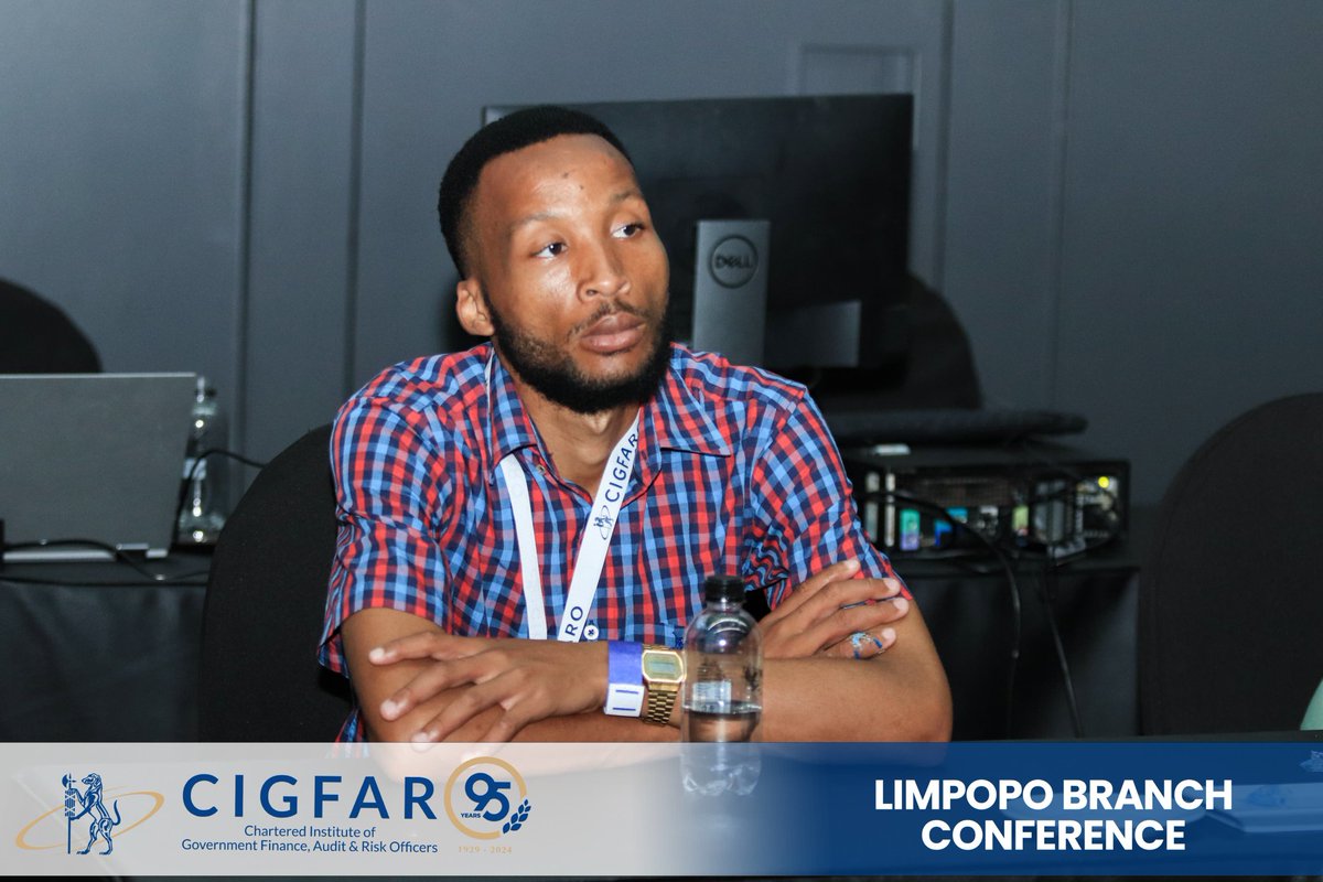 cigfaro_editor's tweet photo. Day 3 of our Limpopo Branch Conference is kicked off by Dr Tim Maake presenting on "King IV as a baseline for accountability.
"Leaders should demonstrate effective leadership by fulfilling thier responsibilities and being accountable"
#CIGFAROLimpopo
#MakingTheElephantDance https://t.co/MJJH3RojaC