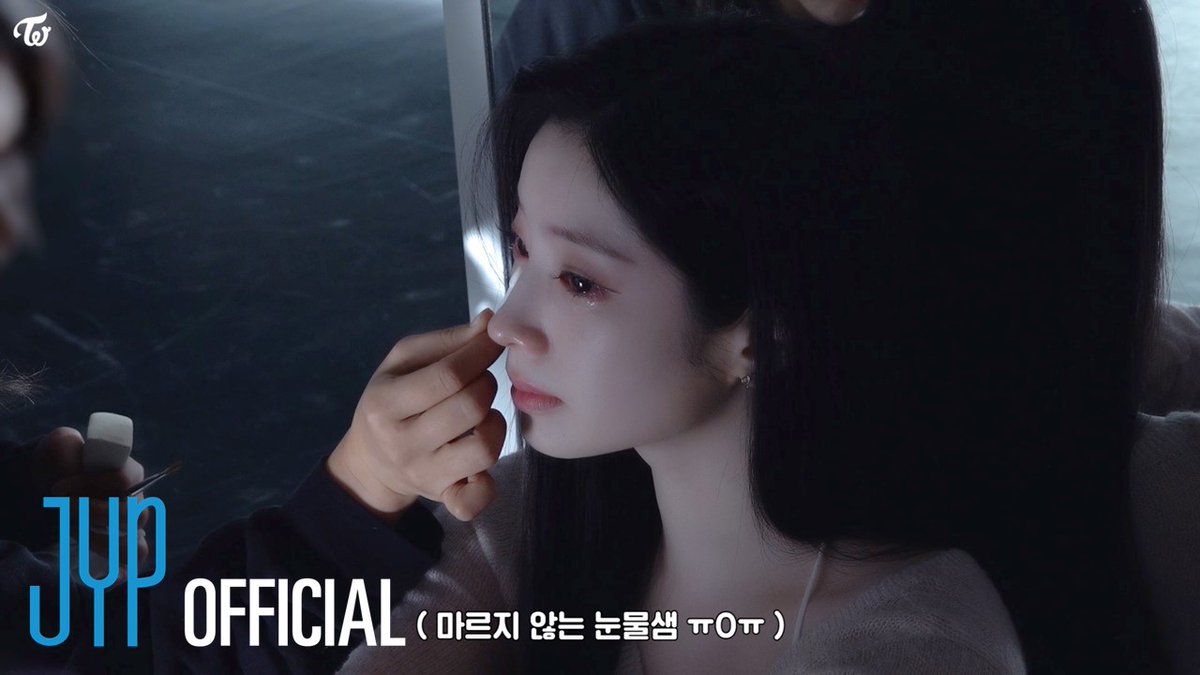 TWICE "ONE SPARK" MV Behind

❤YouTube: youtu.be/KaSPQofI8KA 
💚NAVER TV: tv.naver.com/v/47963424 

💥 Listen ONE SPARK
TWICE.lnk.to/ONESPARK   

❤‍🔥 Listen With YOU-th
TWICE.lnk.to/WithYOU-th  

#TWICE #트와이스
#WithYOUth #ONESPARK