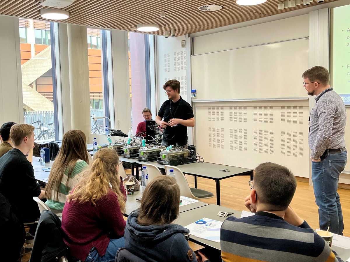 DDEA_Denmark's tweet photo. This week we elevated our skills in rodent phenotyping together with @SableSysEurope 🐁

Our course on High-Resolution Metabolic and Behavioral Phenotyping took place this week taking our participants through all steps of setting up and running Promethion Core 📊

#DDEA https://t.co/np1xyGNu1z