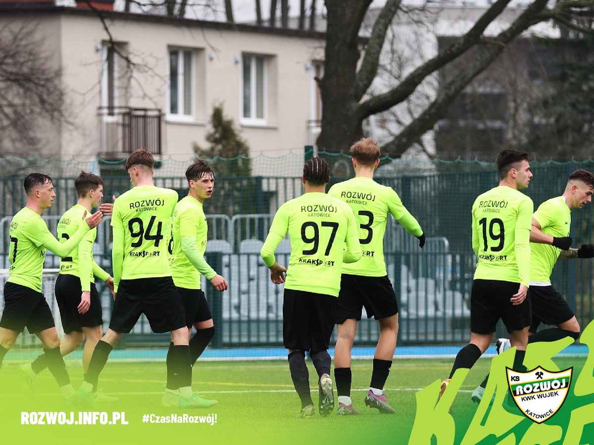 Po 117 dniach zimowej przerwy młoda drużyna wychowanków naszej Akademii domowym meczem z Victorią Częstochowa rozpoczyna rundę rewanżową swojego czwartego sezonu w IV lidze śląskiej. 

Ruszamy w sobotę o 11:00 przy Asnyka 27, wstęp wolny!

👉 rozwoj.info.pl/zapowiedz-wios…