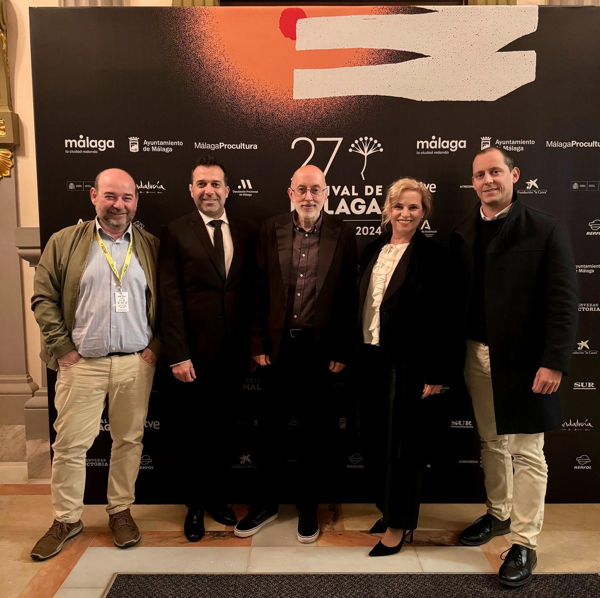 <a href="/miguel_olid/">Miguel Olid Suero</a> <a href="/festivalmalaga/">Festival de Málaga</a> 🎞️ La diputada de #Cultura, <a href="/GraciaBaquero/">GRACIA BAQUERO DELCA</a>, con el consejero <a href="/CulturaAND/">Cultura Junta de Andalucía</a>, <a href="/Arturo_BernalB/">Arturo Bernal</a>
 y el director del documental <a href="/summersrebelde/">Documental: SUMMERS El REBELDE</a> <a href="/miguel_olid/">Miguel Olid Suero</a>, en la presentación en <a href="/festivalmalaga/">Festival de Málaga</a>