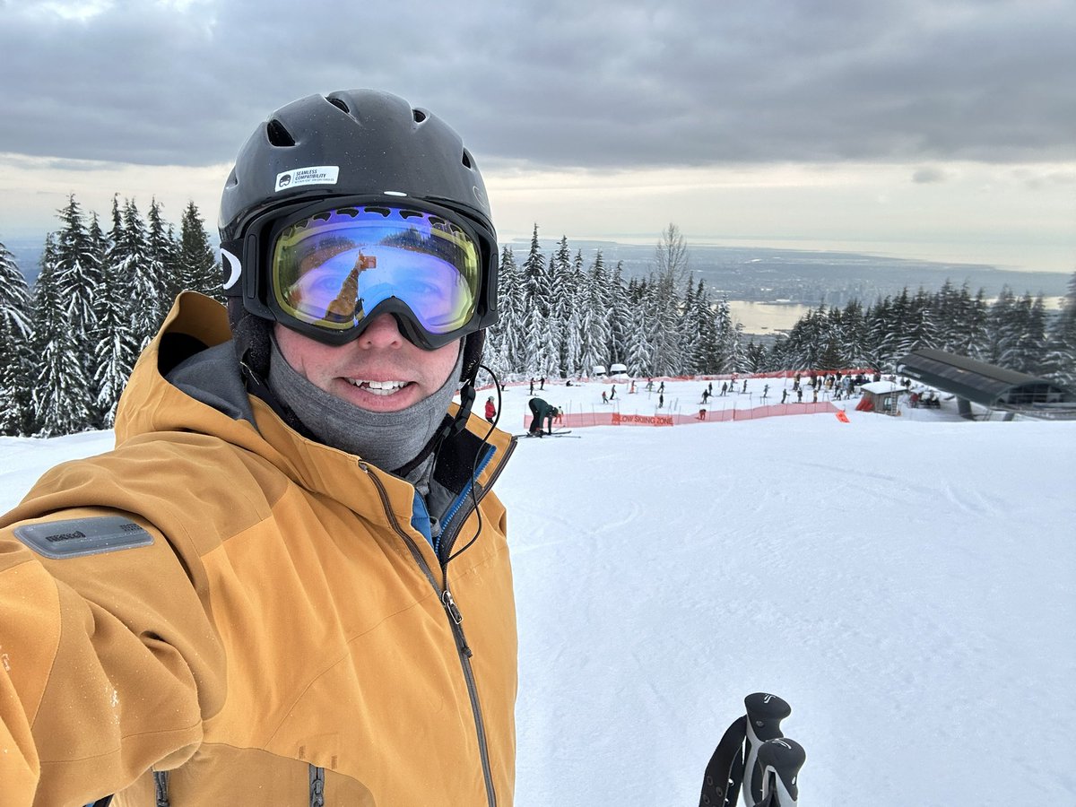 Sporty_TL's tweet photo. Great night on the slopes! #grousemountain #grouse #ski #skiing https://t.co/84oMSWClTc