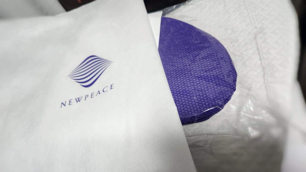 dolly_to_issyo's tweet image. MTG  ONLINESHOP(@MTG_OnlineShop)様よりNEWPEACE Breath当選しました︎🤍

うるせぇ旦那さんの騒音が落ち着き快眠(私が)
高さ調節できるシートが付属しているのも◎

素敵なご縁をありがとうございました🌷♡
#NEWPEACE #枕 #まくら #いびき