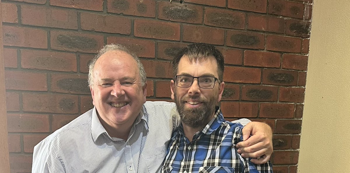 Blessed to break bread 🥖 with <a href="/dptann/">Damien Tann</a>, an infectiously optimistic spiritual leader in #Pomonal and #Stawell.  Wise and inspiring!